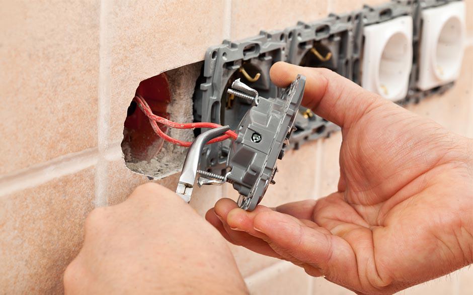 recherche travail électricien bâtiment Le Mesnil-le-Roi